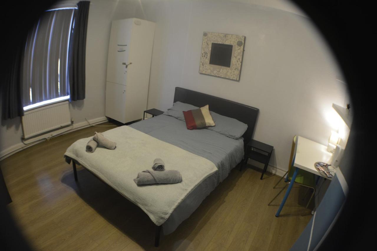 Kensington Guest house *